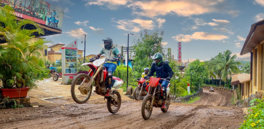 Enjoy Motocross Dirt Bike Ride at Della Adventure