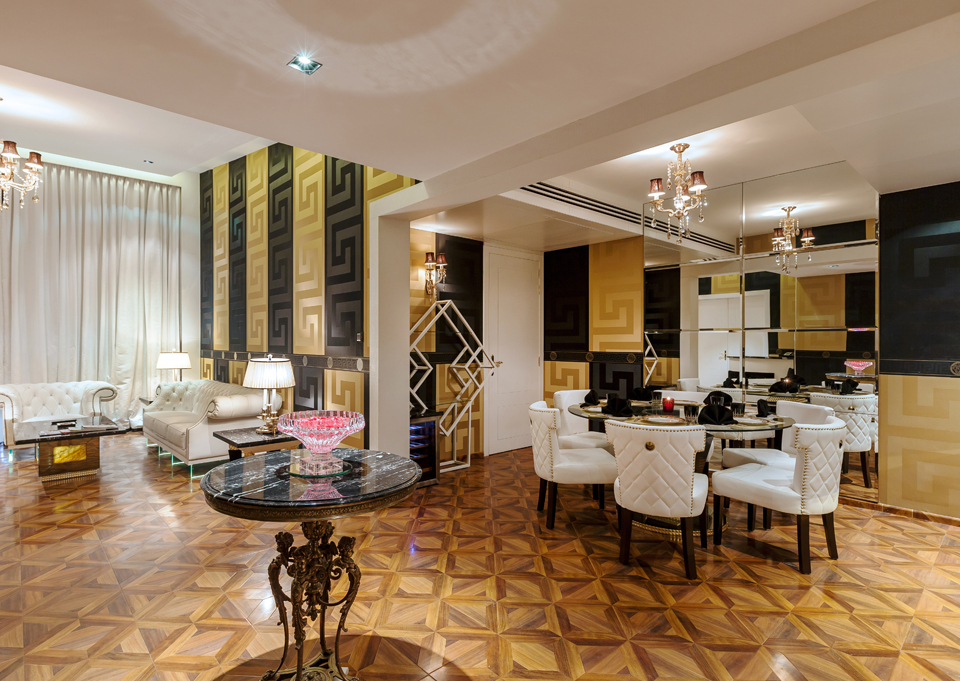 PRESIDENTIAL SUITE