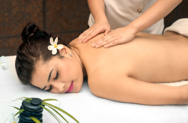 Signature treatments at Della 