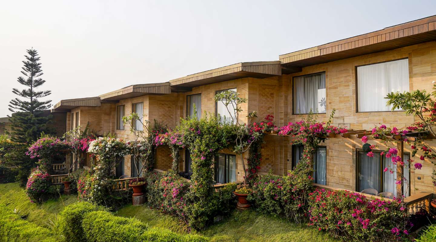 Della Adventure Resort room exterior image6