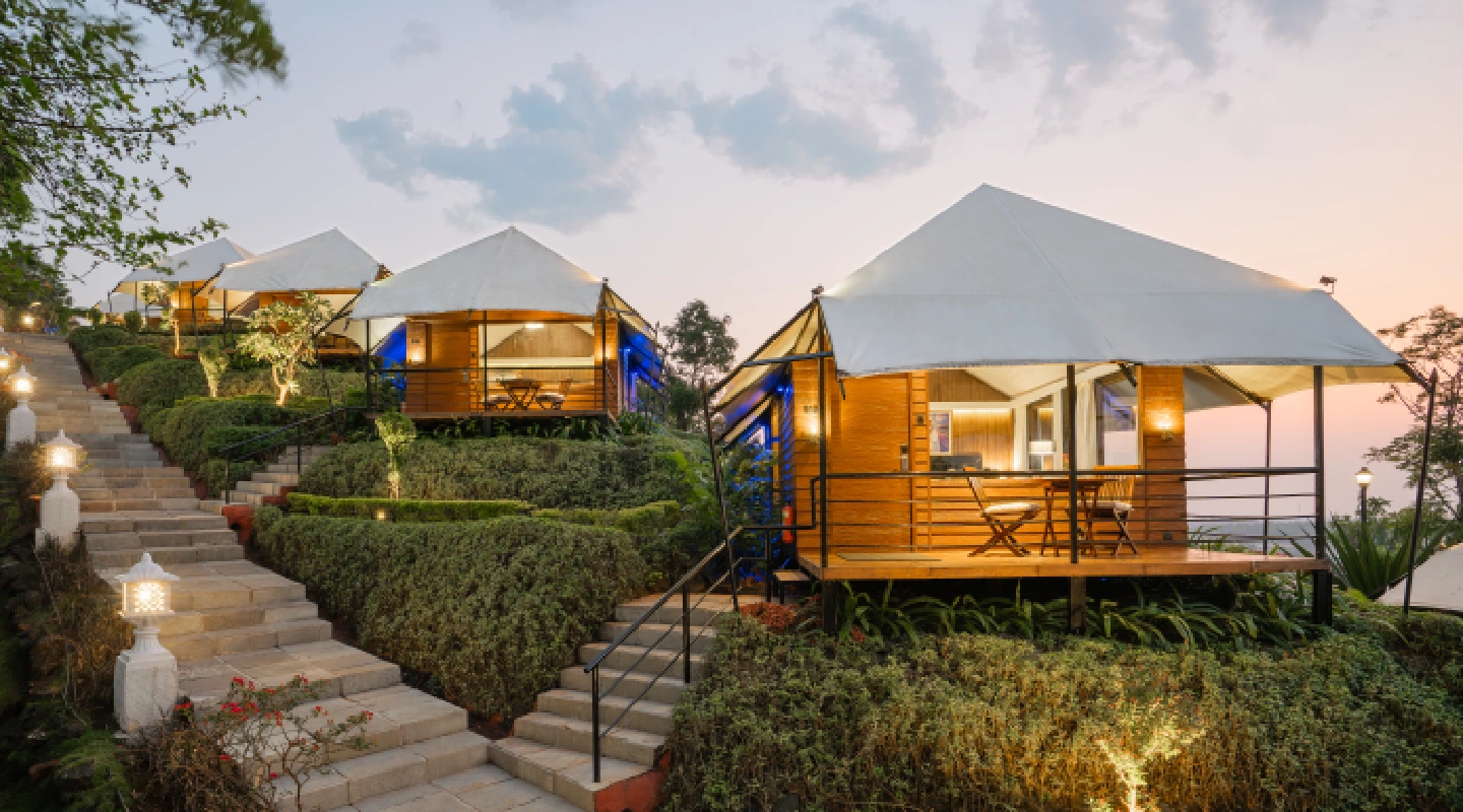 Camp Della Resort Tent Exterior image 1