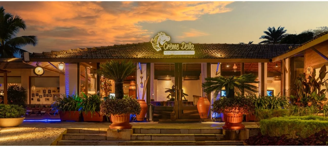 Creme Della restaurant  Exterior