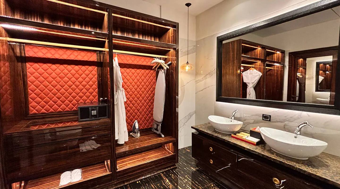 Della Enclave Villa Resort interior image 5