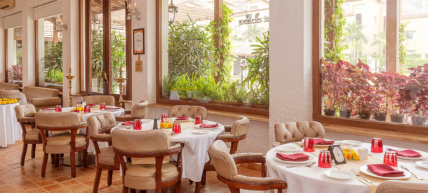 Parsi Dhaba Interior image 3