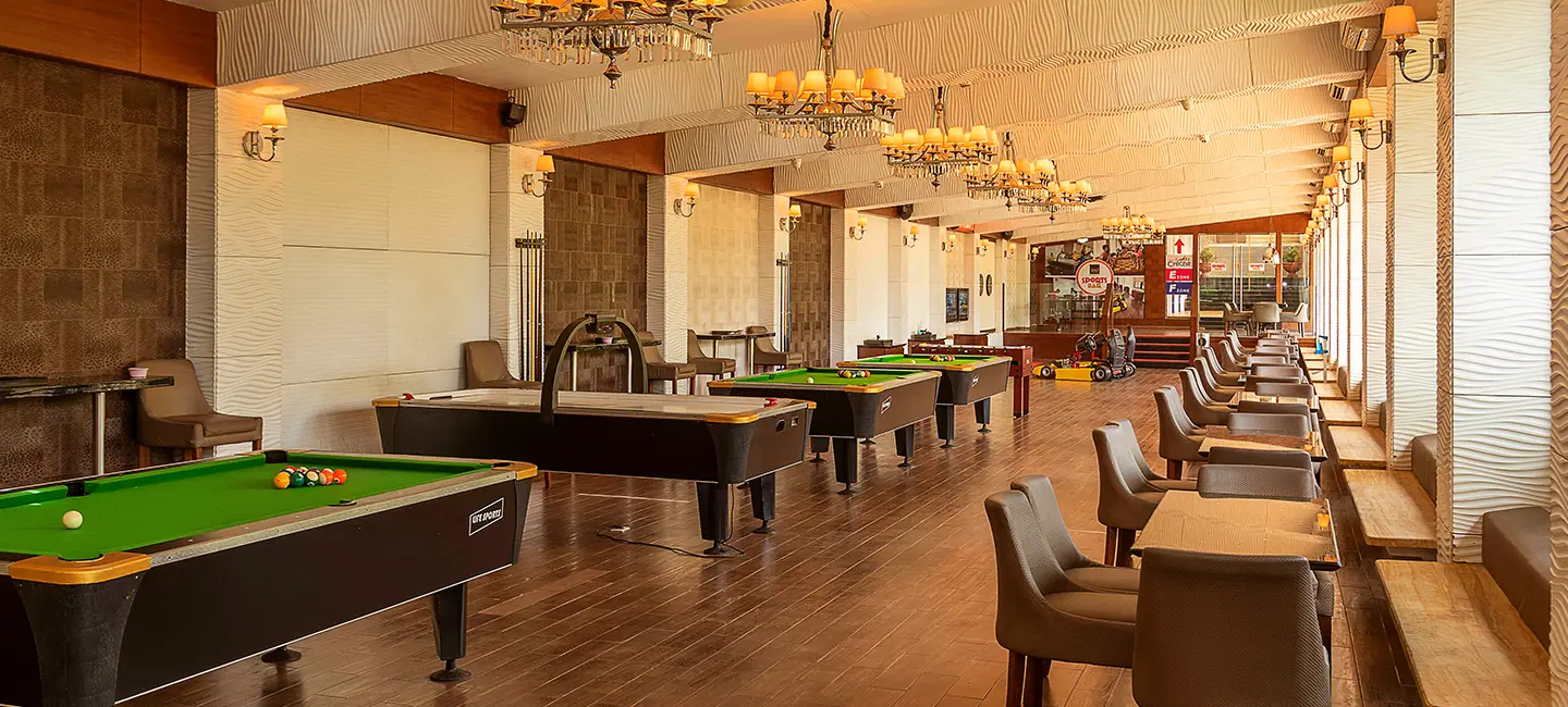 sports bar INTERIOR img4