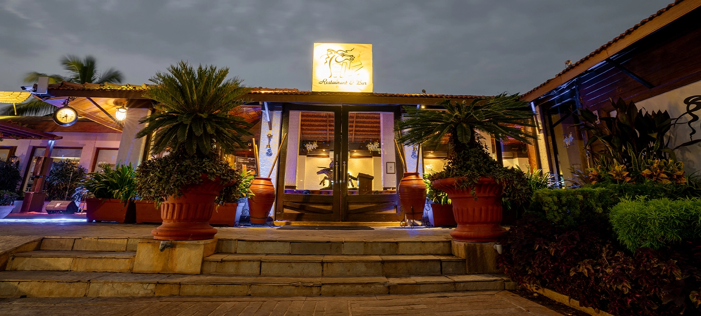 Pnf restaurant Exterior image 1