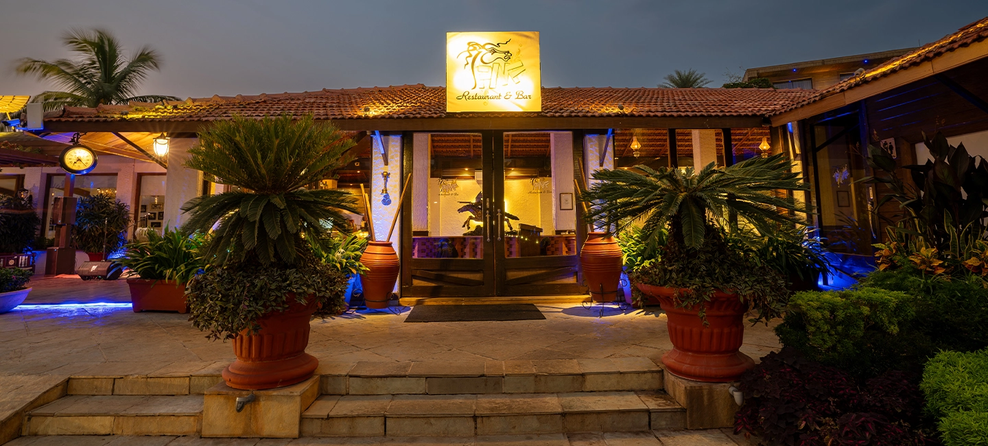 Pnf restaurant Exterior image 2