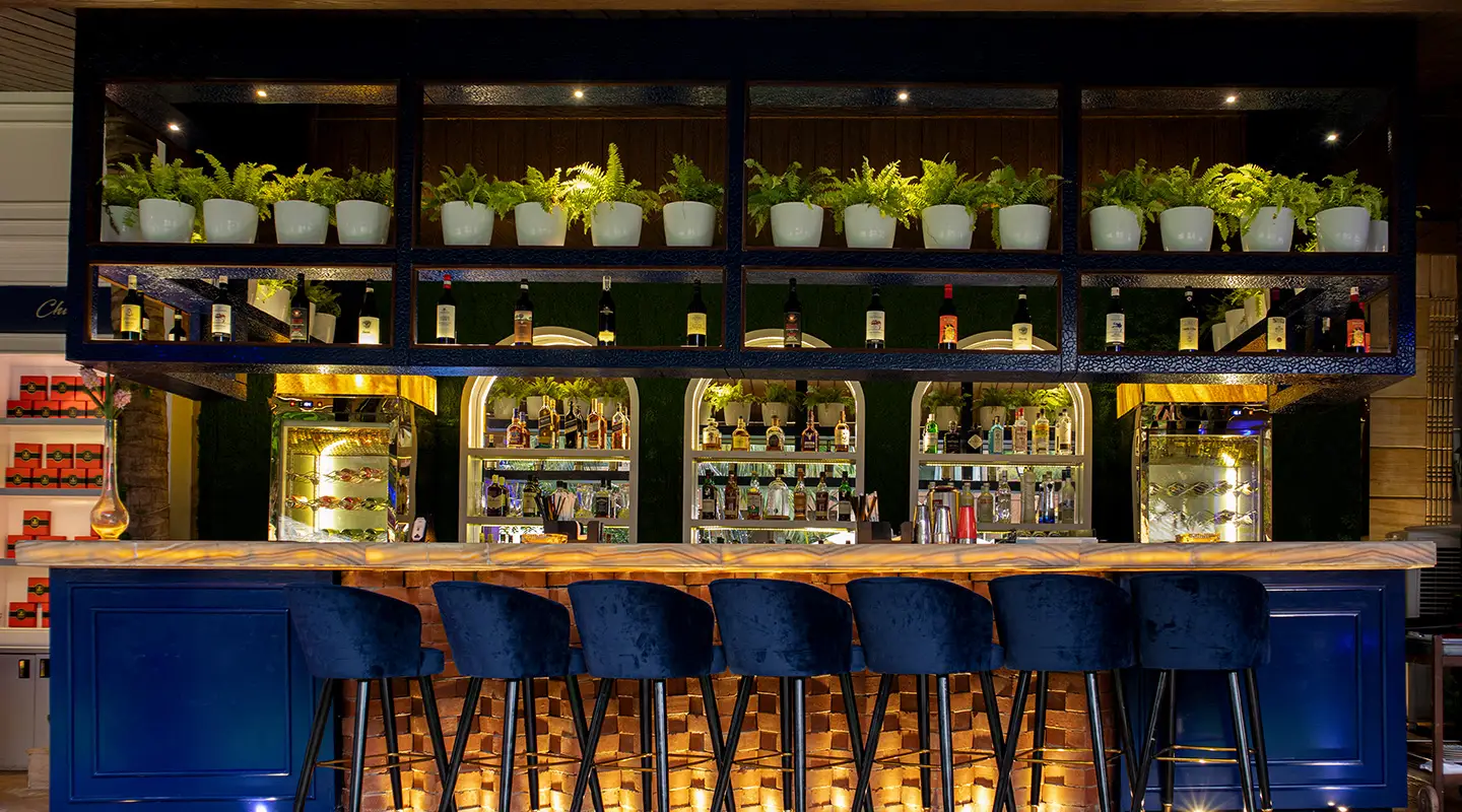 Villa Bistro Interior 